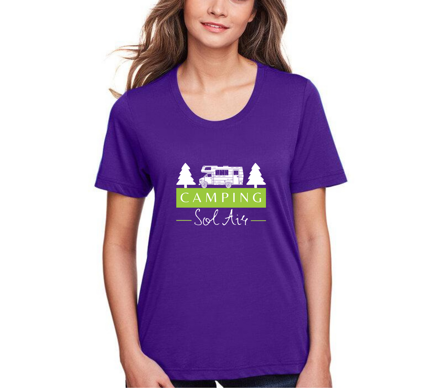 Chandail à manches courtes orné d’un logo de 11 pouces du camping.