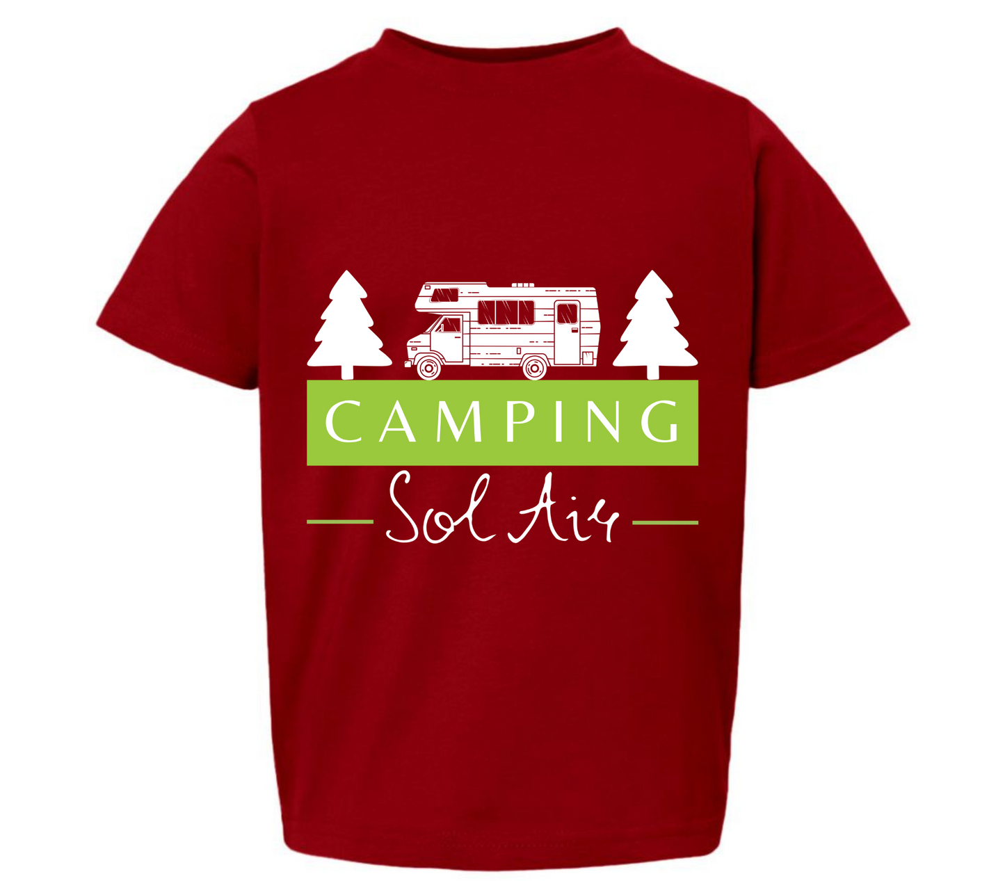 Chandail pour enfant T2, T3 et T4 à manches courtes, confortable et stylé, arborant fièrement le logo du camping (format 10 pouces) pour un look à la fois décontracté et représentatif.