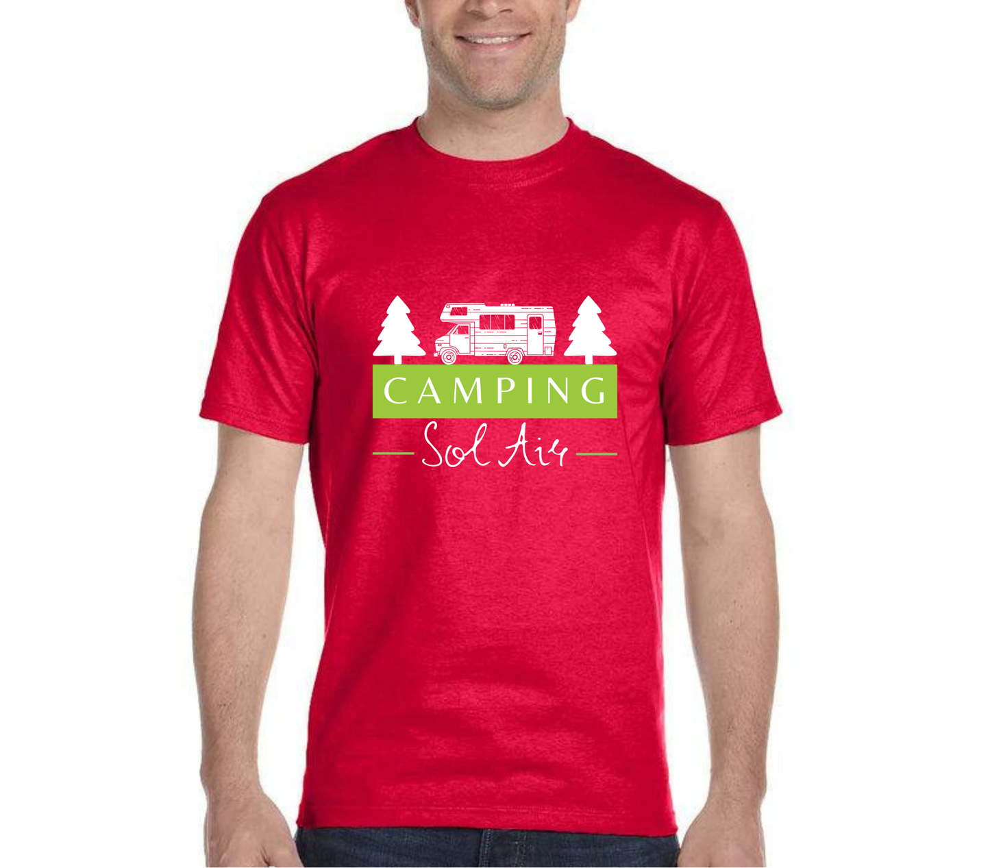 Chandail à manches courtes orné d’un logo de 11 pouces du camping.