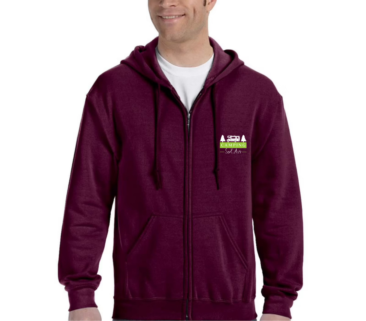 Veste à capuche Gildan Unisexe – Confort et Style au Quotidien - orné d’un logo de 4 pouces du camping