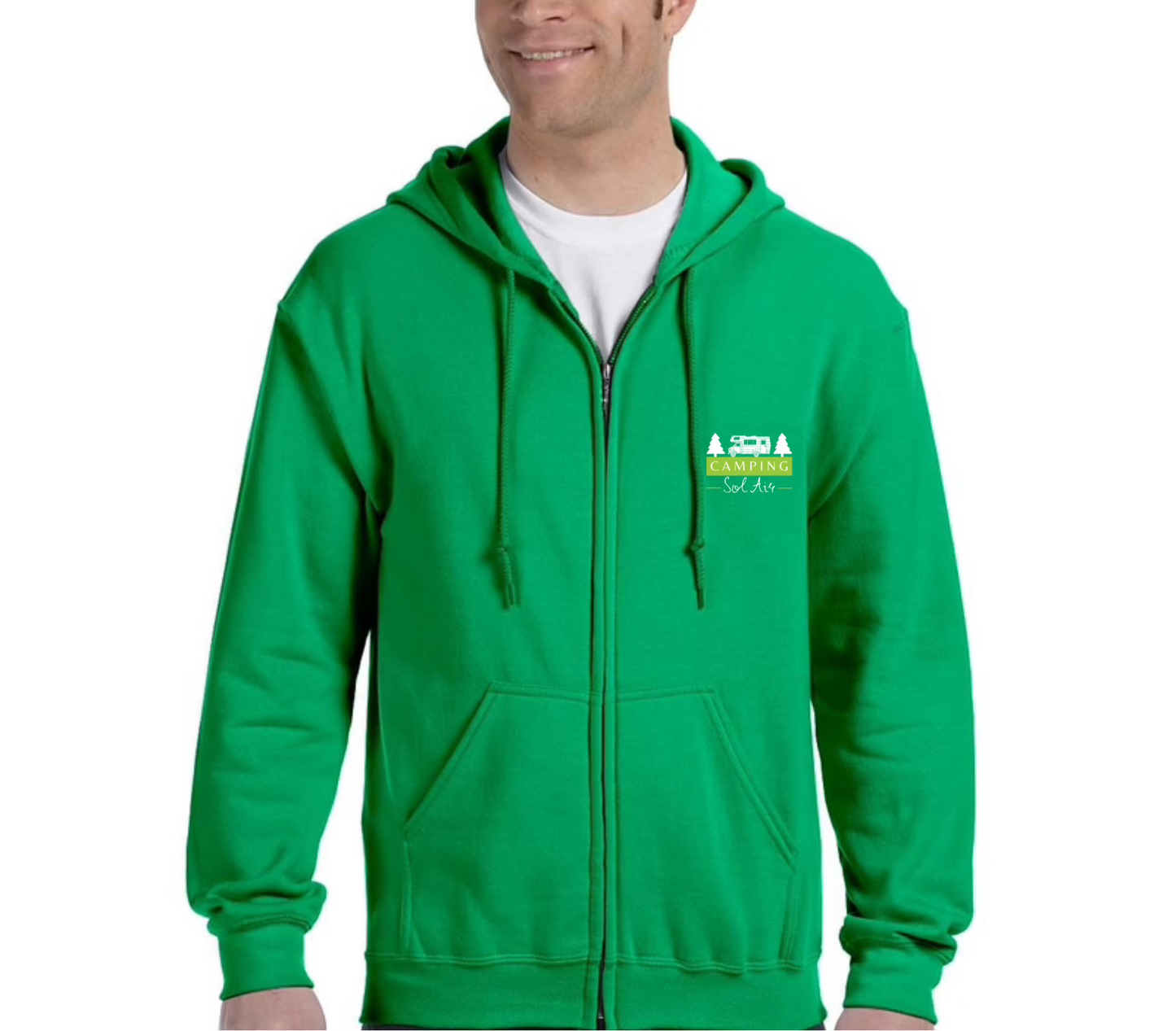 Veste à capuche Gildan Unisexe – Confort et Style au Quotidien - orné d’un logo de 4 pouces du camping