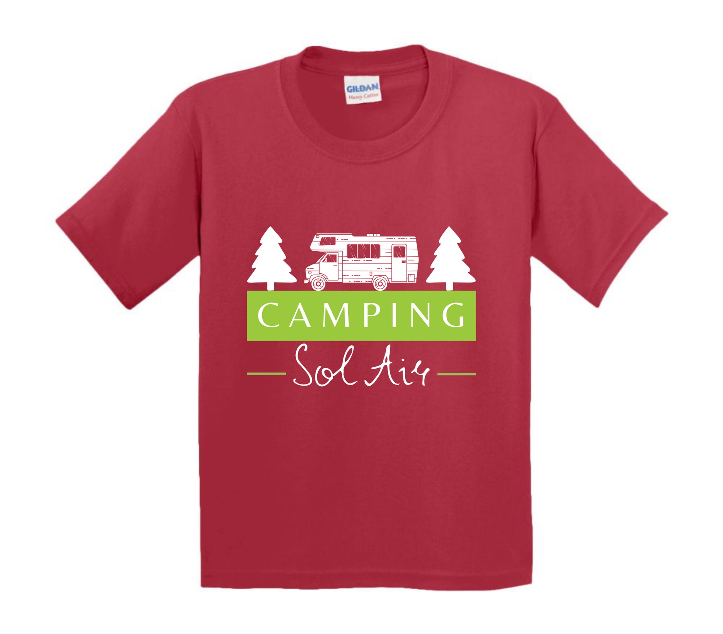 Chandail pour enfant à manches courtes, confortable et stylé, arborant fièrement le logo du camping (format 10 pouces) pour un look à la fois décontracté et représentatif.