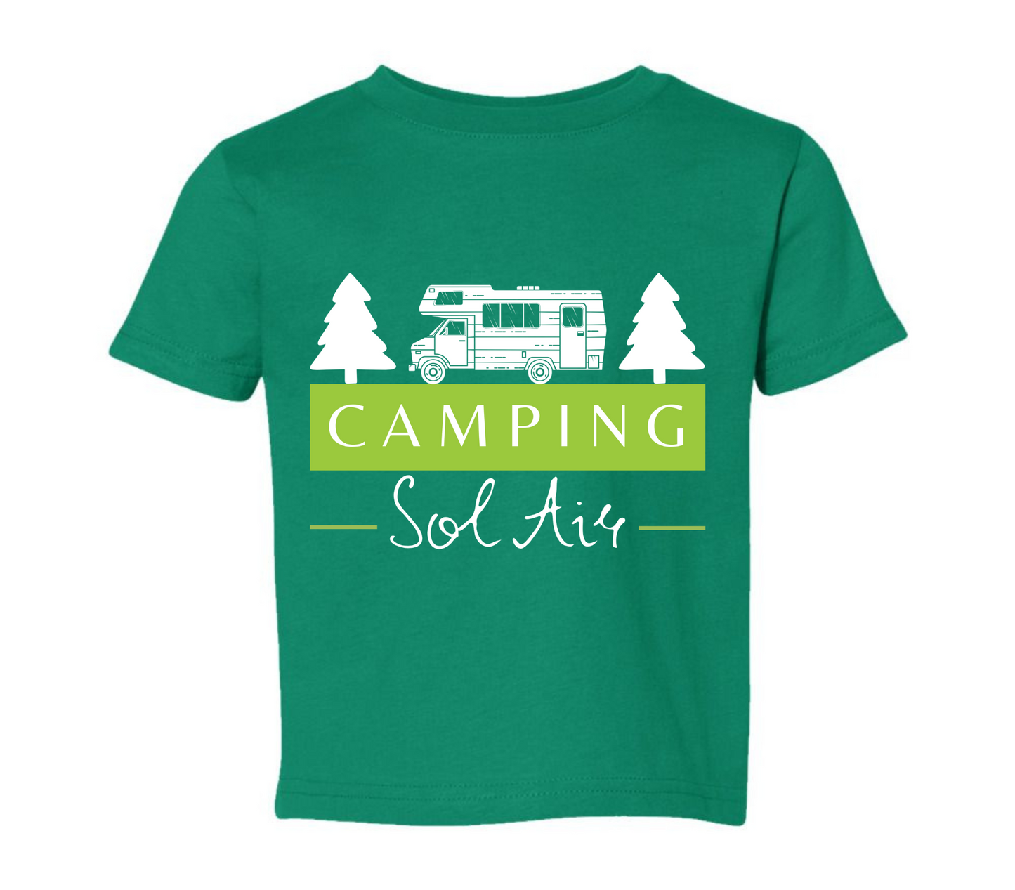 Chandail pour enfant T2, T3 et T4 à manches courtes, confortable et stylé, arborant fièrement le logo du camping (format 10 pouces) pour un look à la fois décontracté et représentatif.